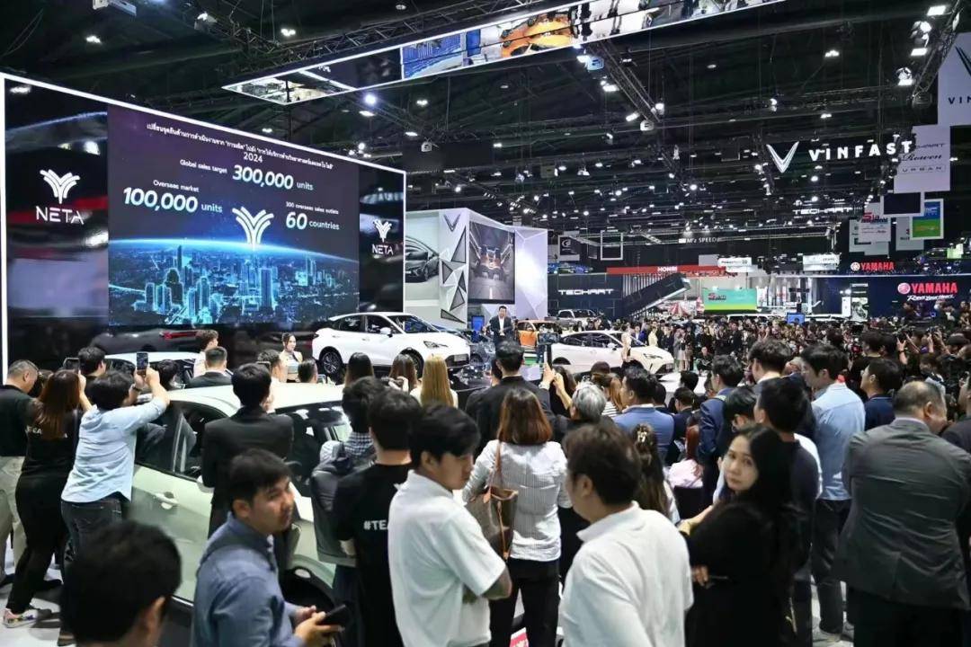 哪吒CEO承认错误，在线检讨助力销量回暖