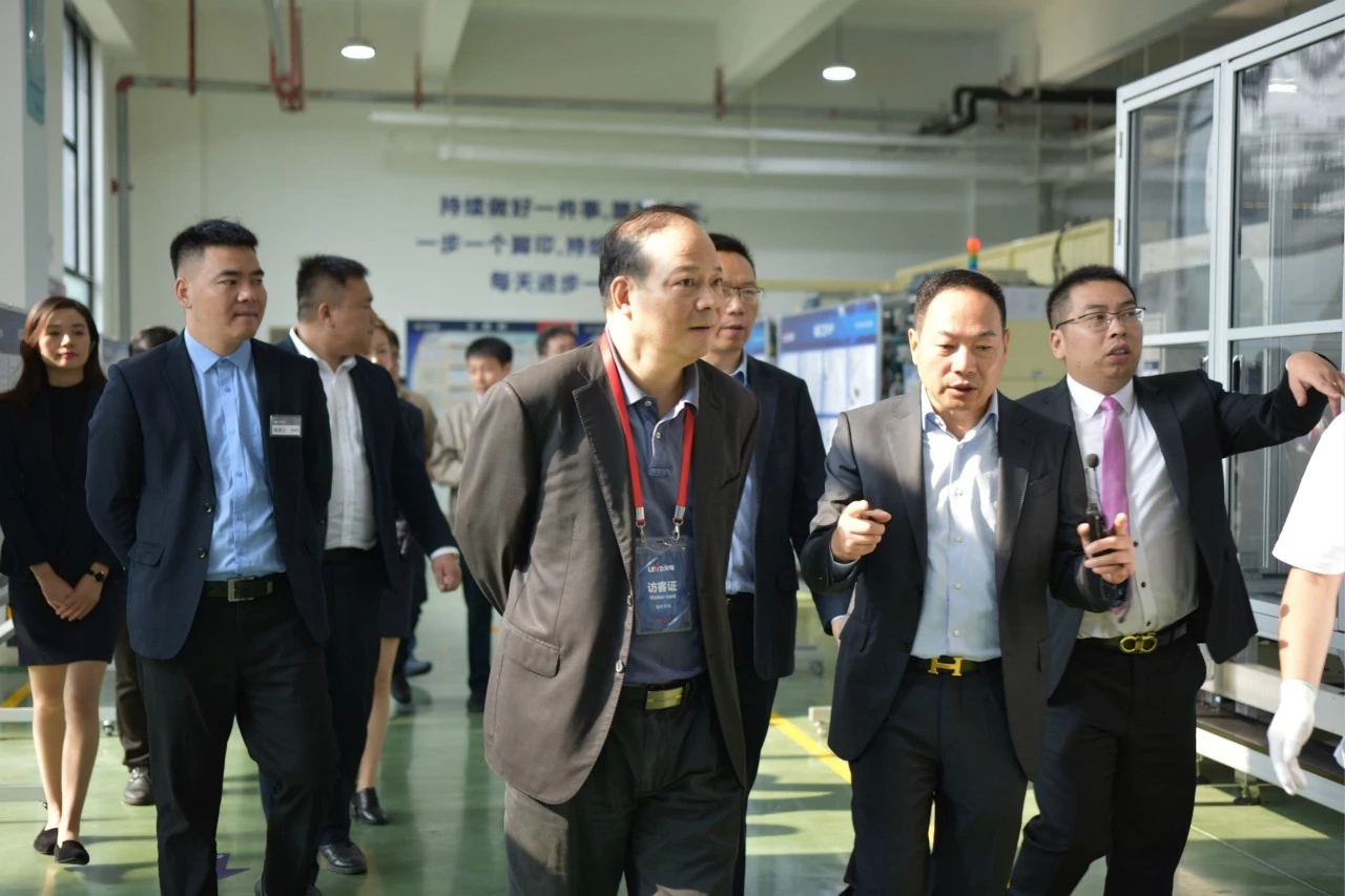 主机厂不想给宁德时代打工了？曾毓群笑了