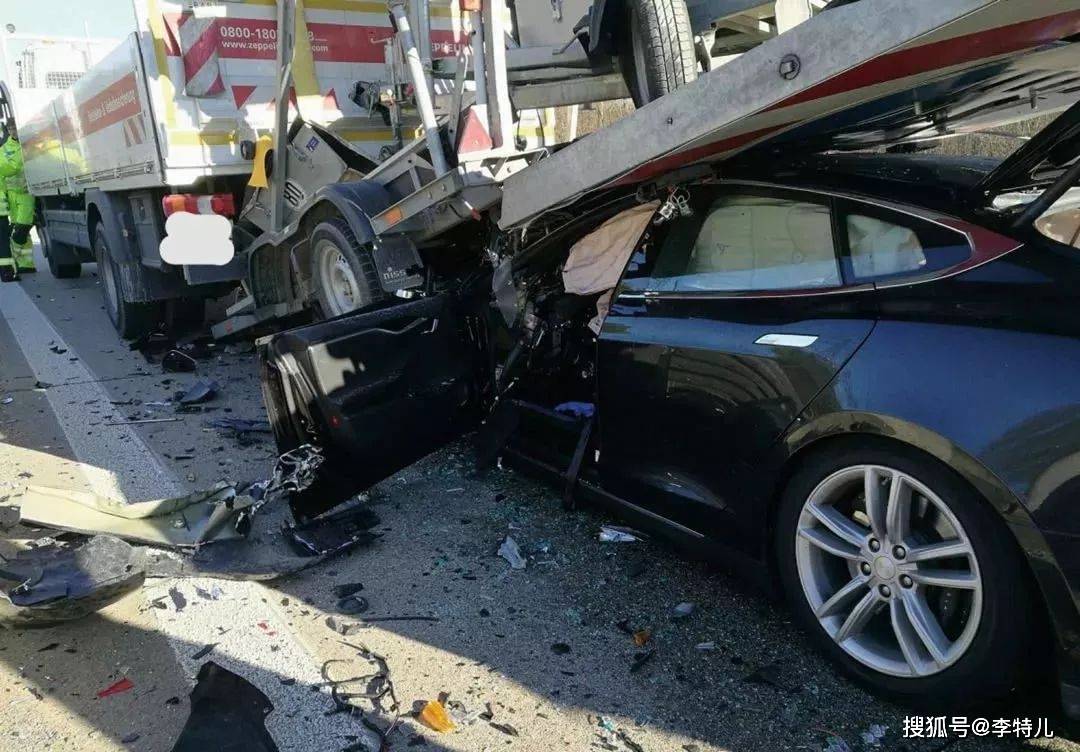 车友聚会遭遇连环追尾，理想回应：车距太近，没有启用辅助驾驶功能