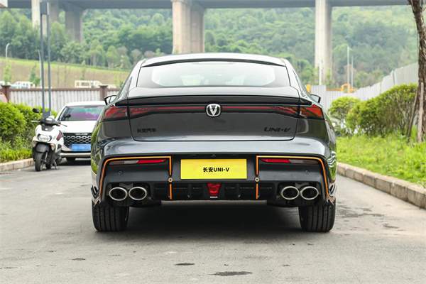 长安UNI-V高能版上市 售11.69-13.99万元