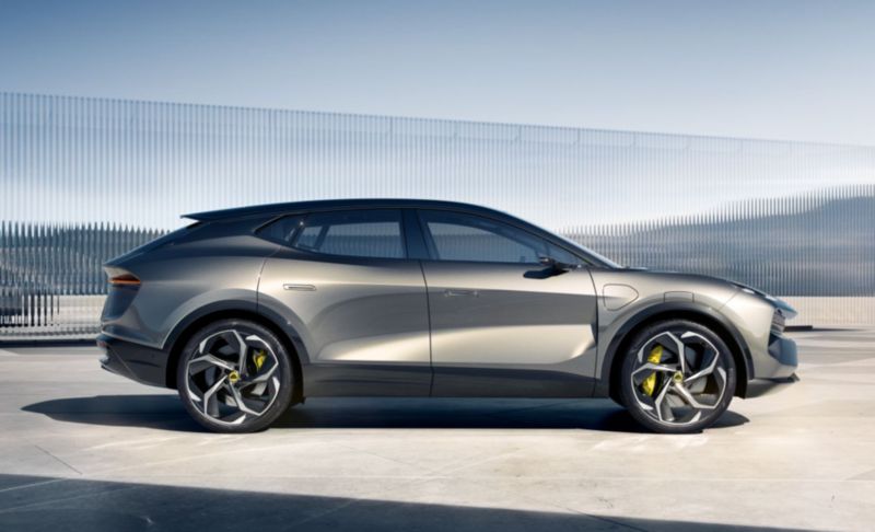 鸿蒙智行轿跑SUV新车预告图曝光，或对标特斯拉 Model X