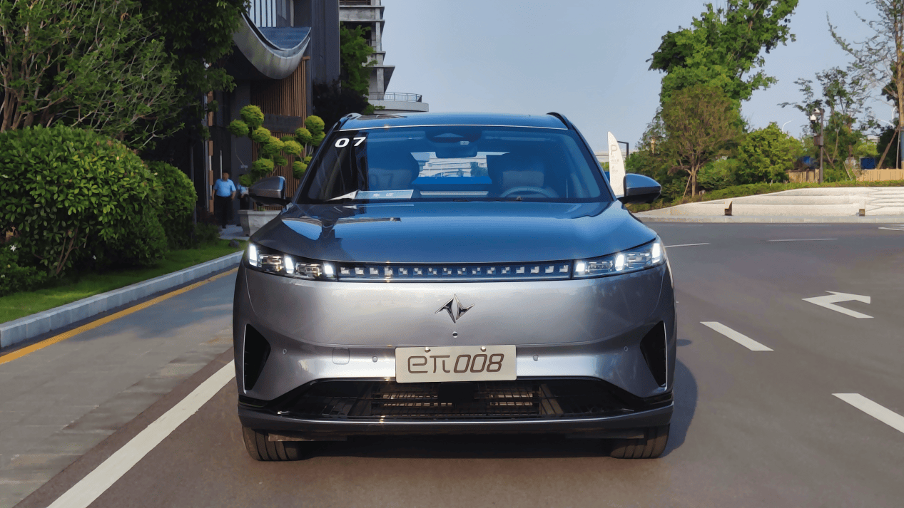 东风奕派eπ008将于6月上市 预售价20-25万元