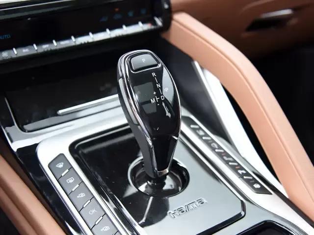 超豪华车，能守住价格“底线”吗？