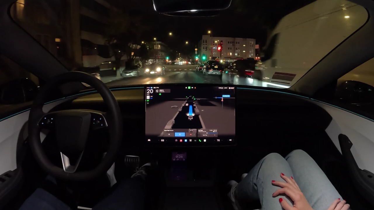 特斯拉被曝获准在上海测试FSD