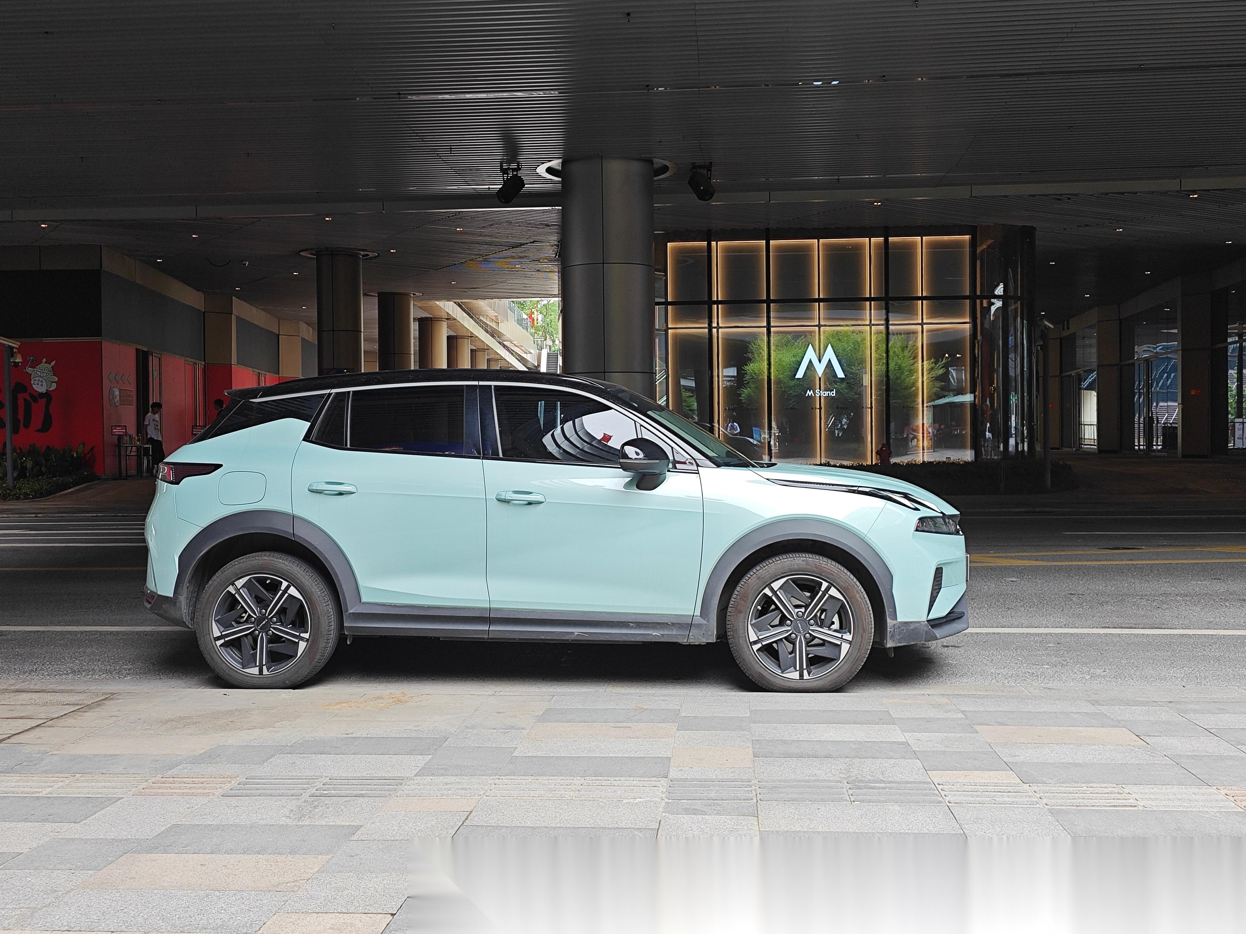 领克07 EM-P第10000台正式量产下线