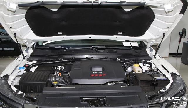 日产帕拉丁新车型上市 售价20.58万元