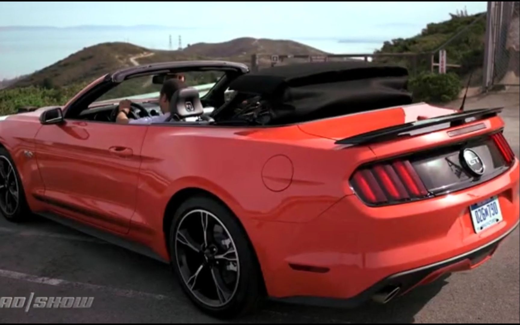 首次引入敞篷版 全新福特Mustang新车图解