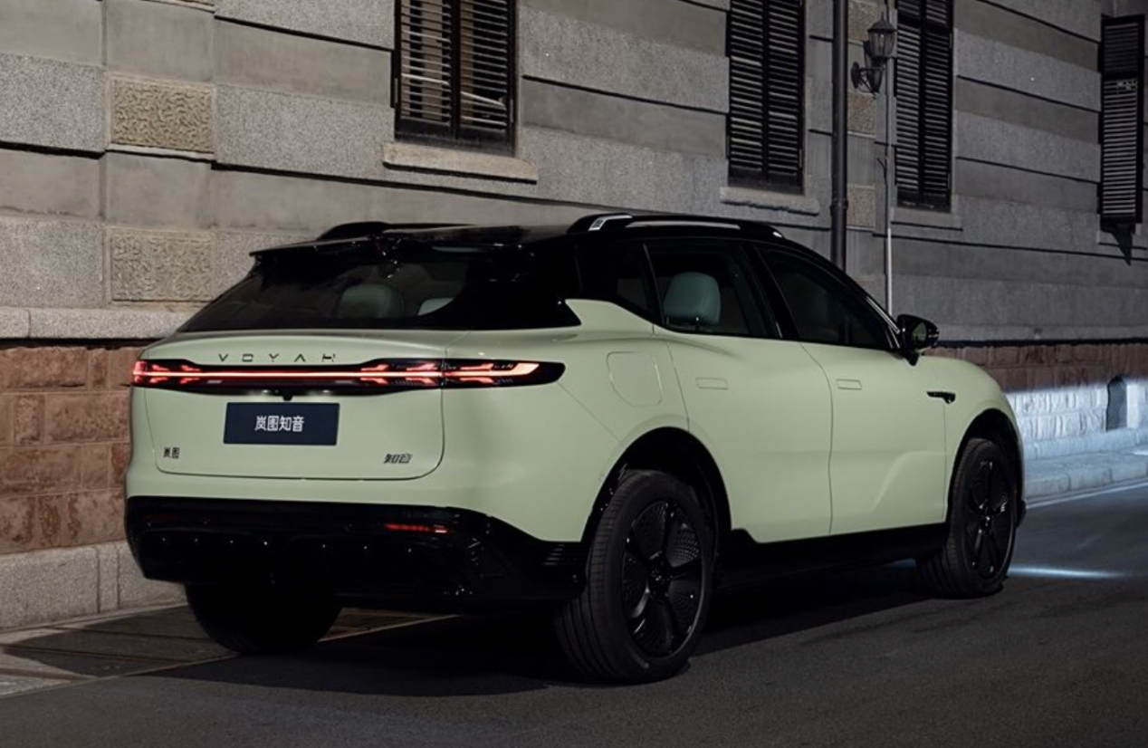 搭载2.0L第五代智能电混双擎 新亚洲龙上市在即