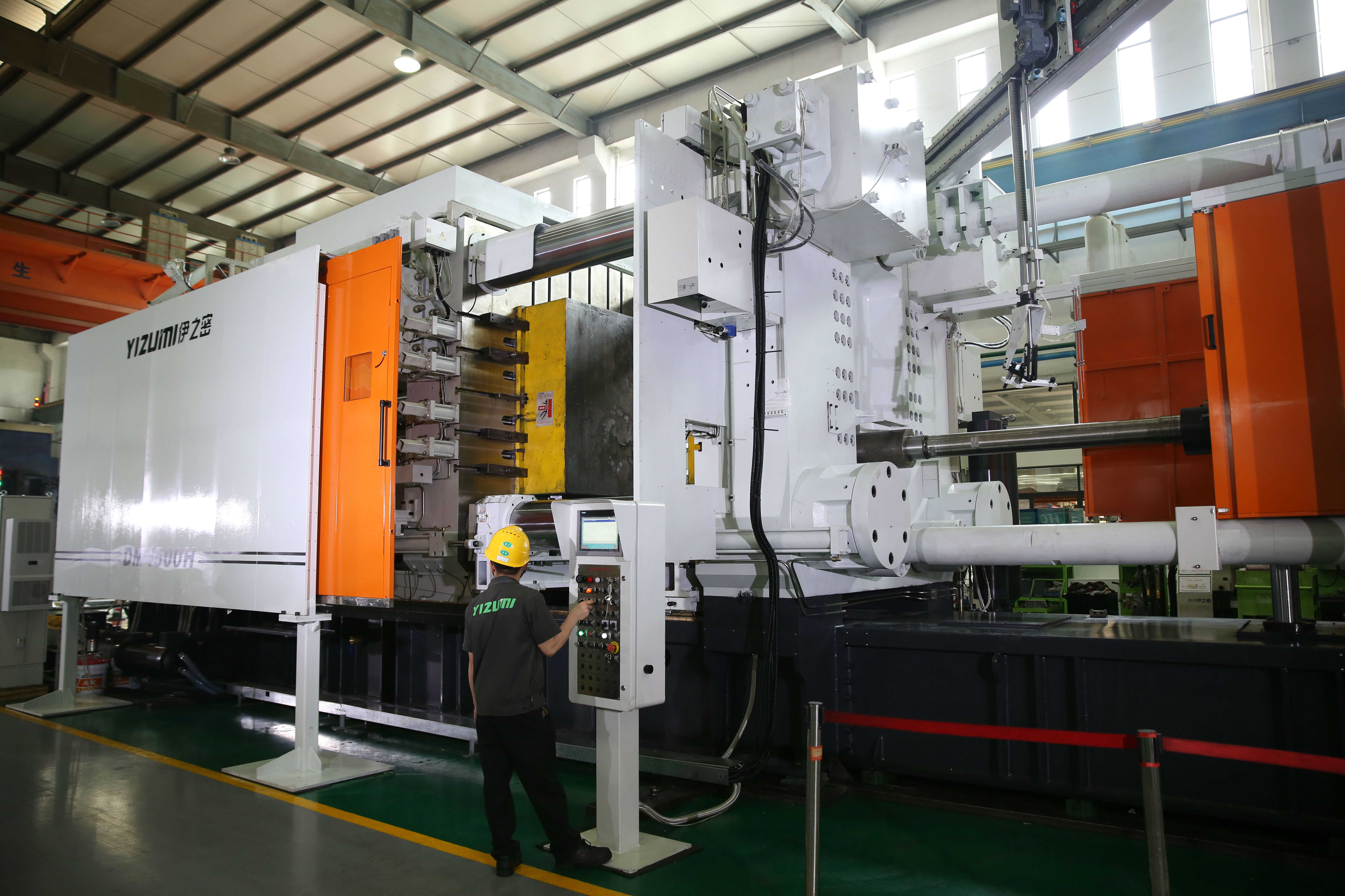 2024上海压铸展开幕|技术再突破，伊之密发布100G加速度，挑战全球压铸极限！