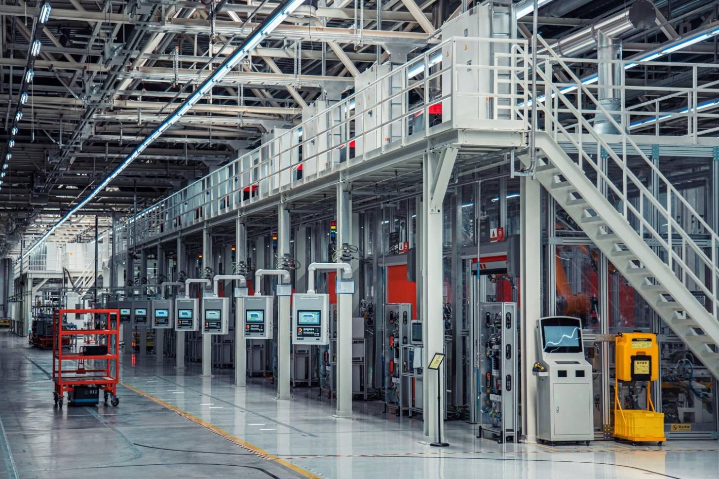 电动汽车需求降低，奔驰放缓电池计划