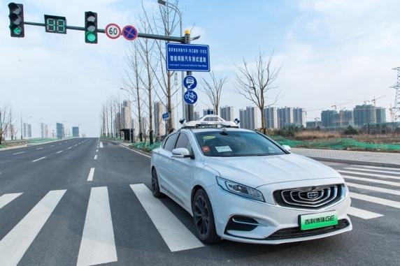 东风岚图获武汉市智能网联测试牌照