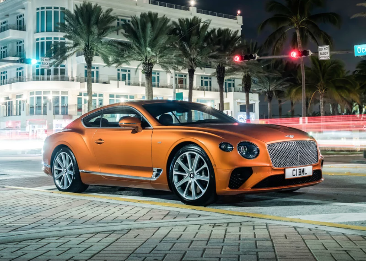 搭载V8插混系统 全新宾利欧陆GT官图发布