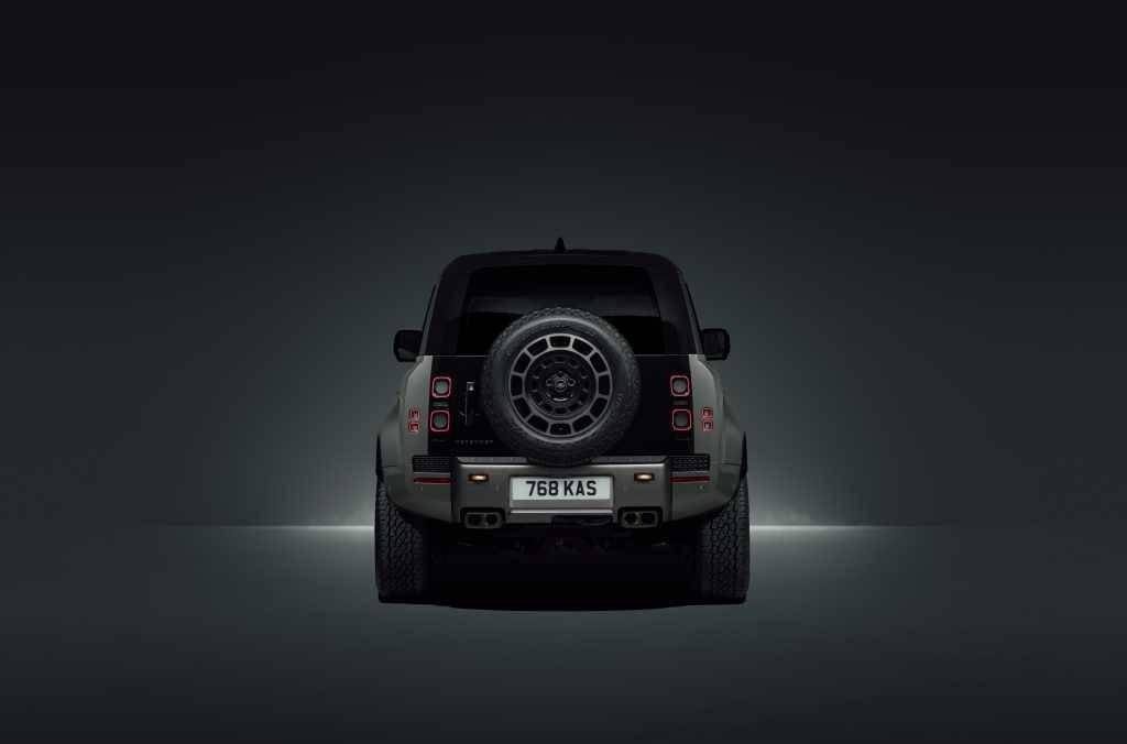 搭载V8发动机 路虎卫士OCTA或7月上市