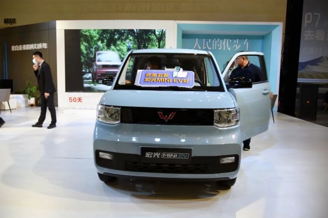 新能源时代，为啥五菱很难造出神车了