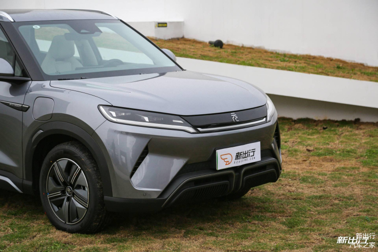 比亚迪元UP新车型正式上市 售价9.98万元