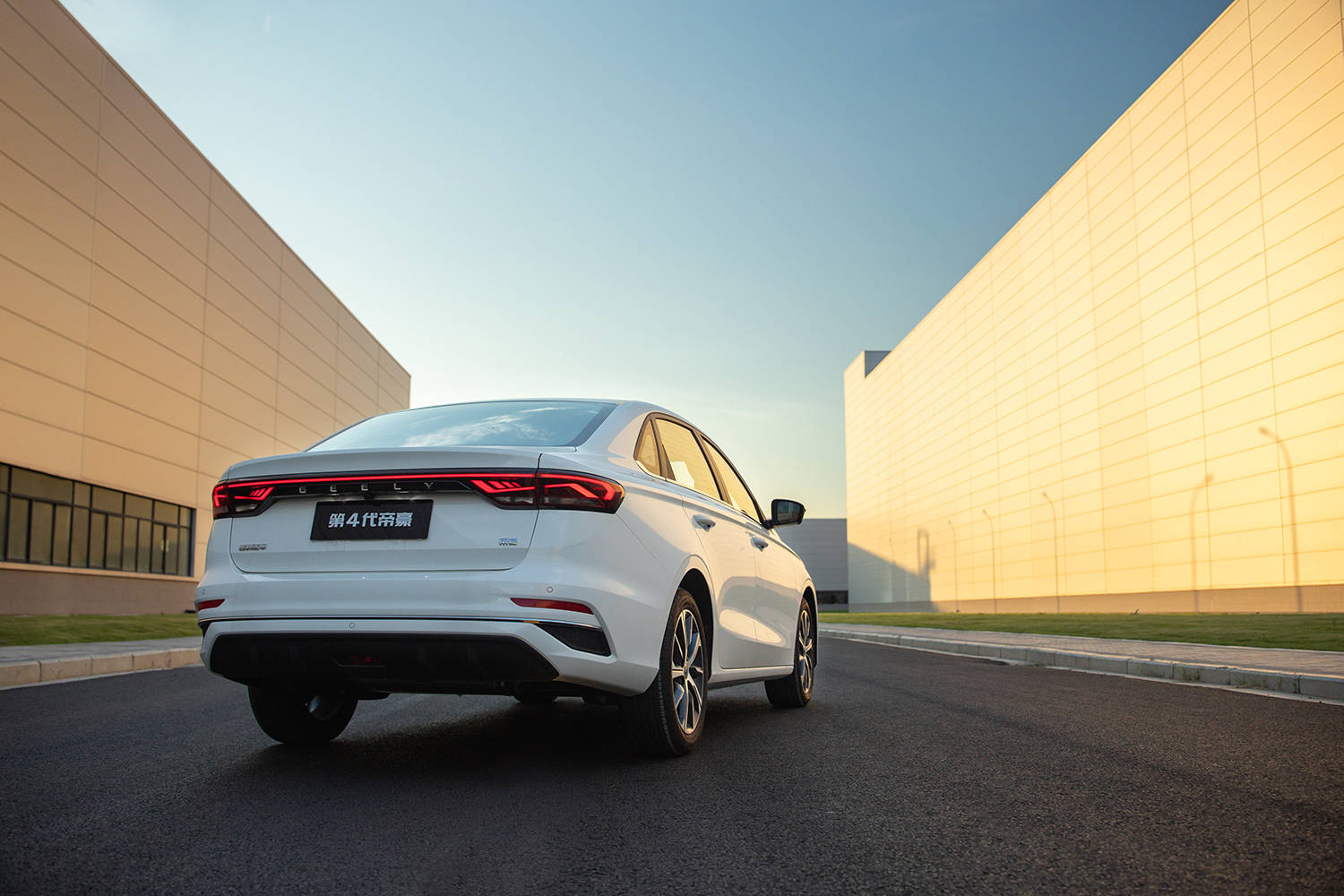 加量不加价，吉利第4代帝豪2025款换新上市