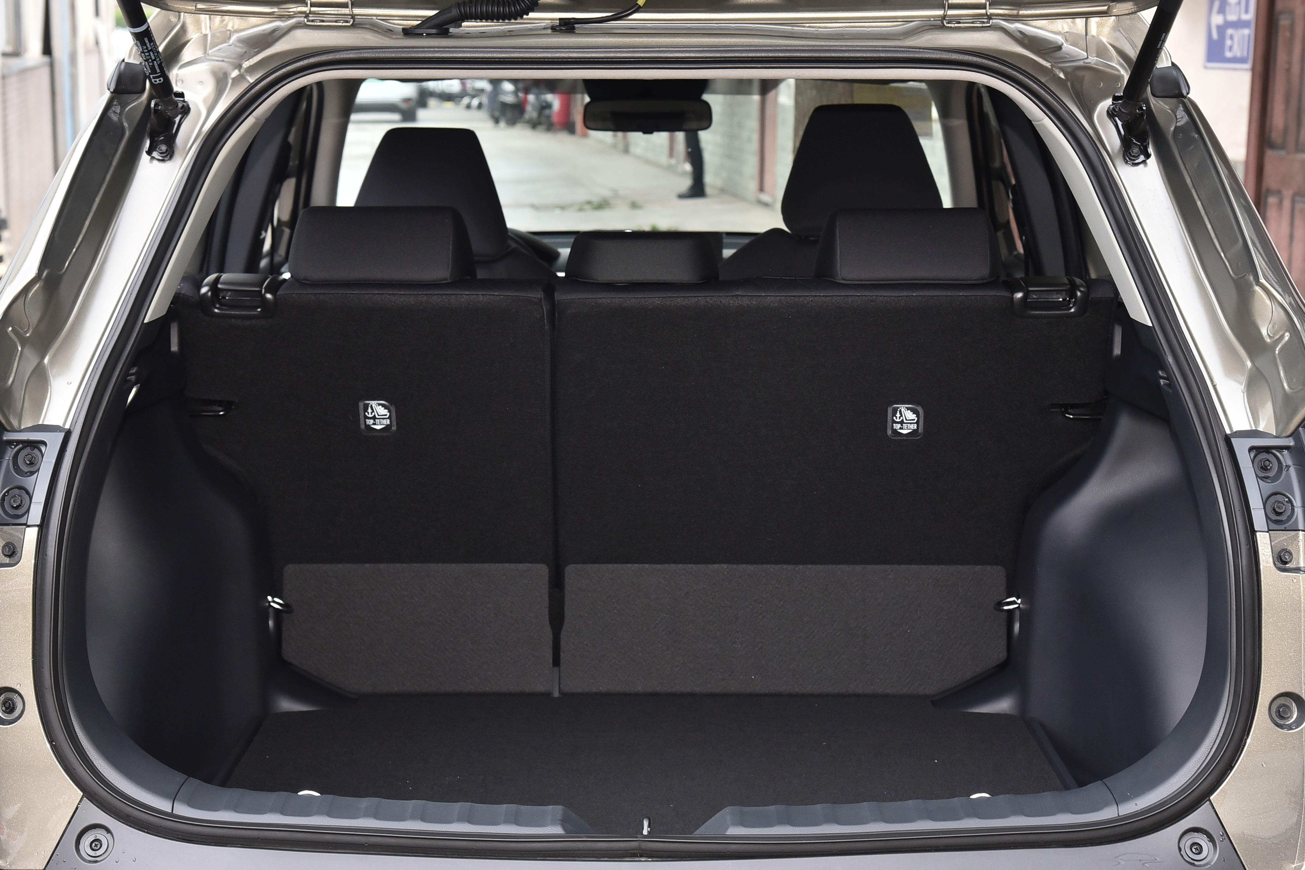 新款卡罗拉锐放焕新上市 黄金排量的10万级智驾SUV