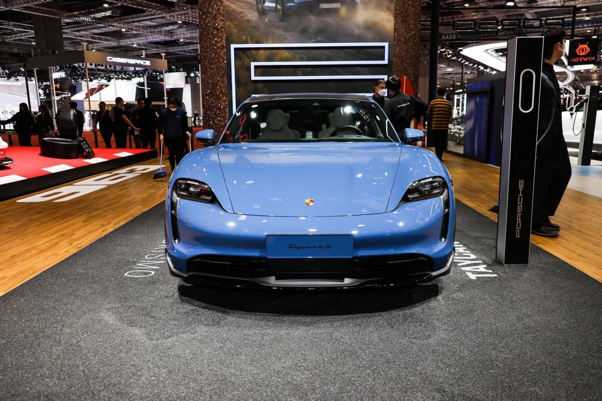 保时捷上半年销售额下跌近5%