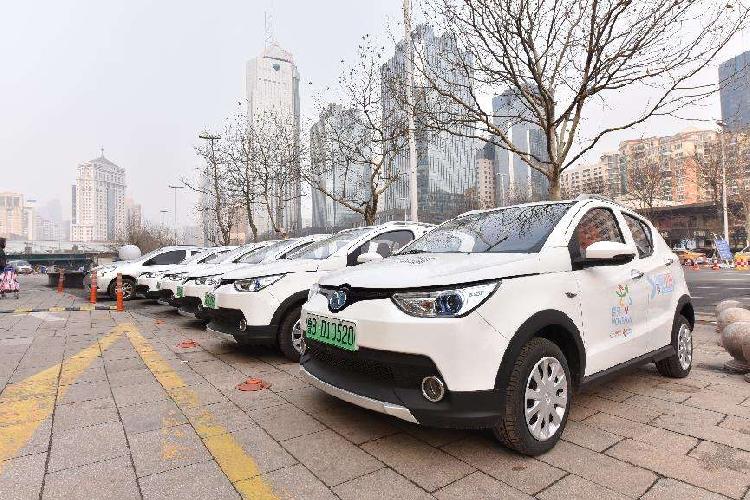 超8家新能源车企放弃纯直营，经销商的日子会好起来吗？