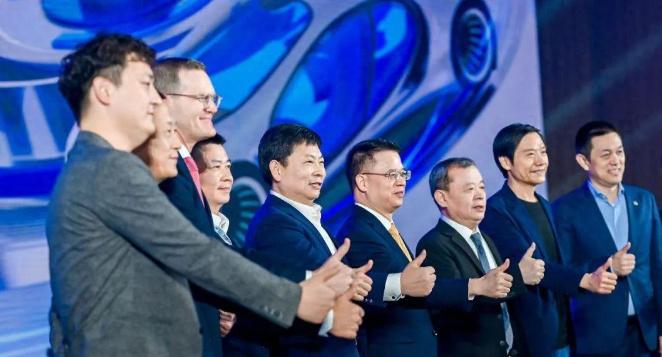 割肉780亿，李斌又来震撼世界了！