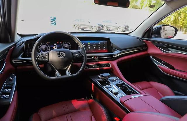 零重力座椅都配上了，全新长安CS75 PLUS支棱起来了