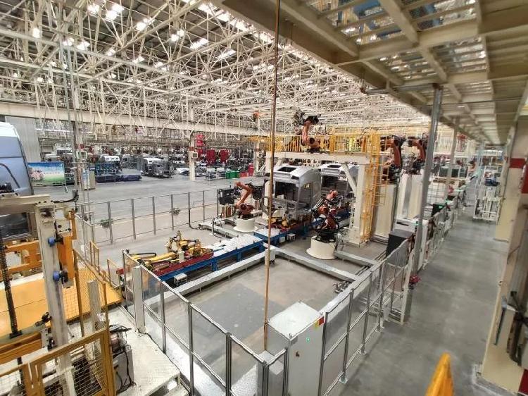 美国研究人员发现机器人汽车有望改善交通 推动完全自主交通的发展