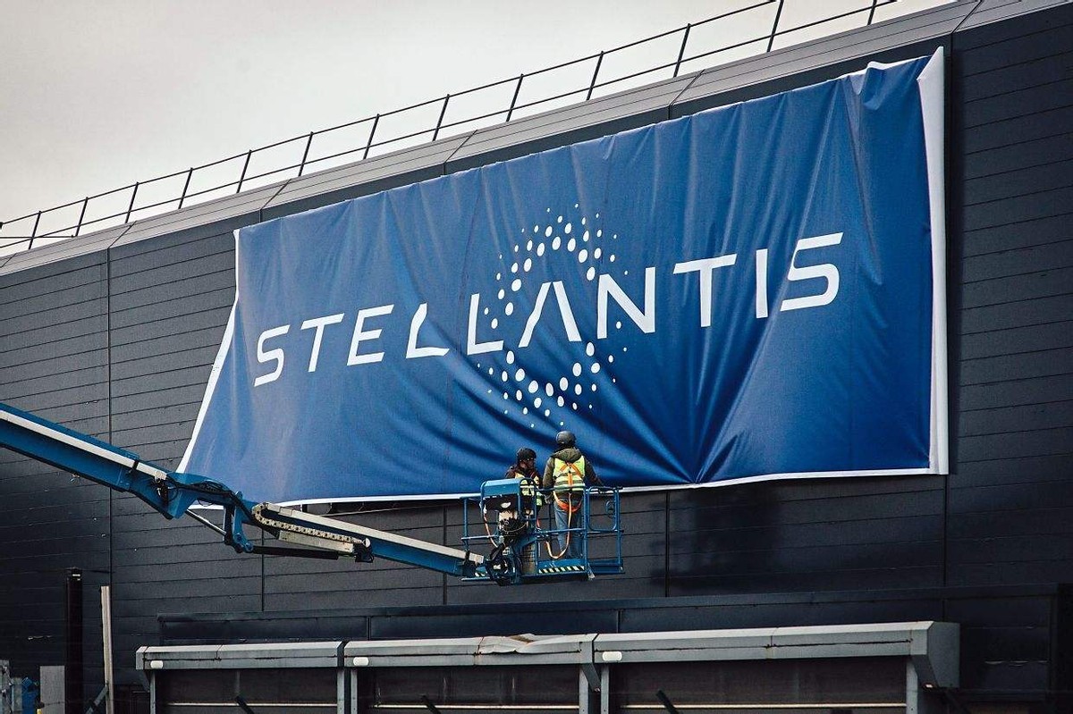 Stellantis上半年净利润同比下降48%，准备放弃亏损品牌
