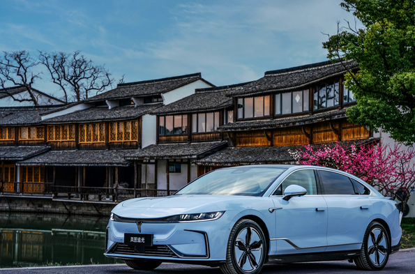 岚图汽车7月交付6015辆，同比增长76%