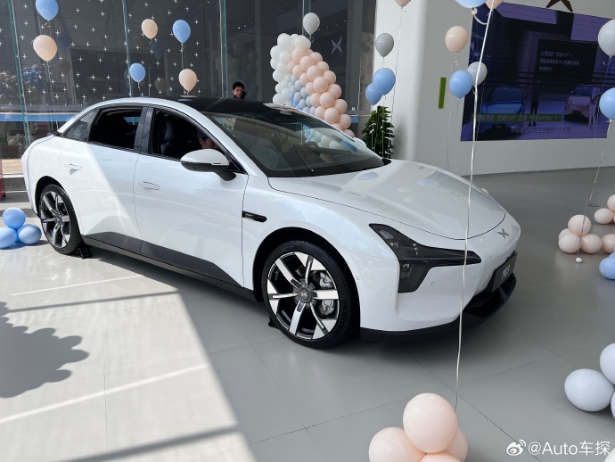 上半年仅完成两成KPI，开启“大小”合作的小鹏要打“翻身仗”