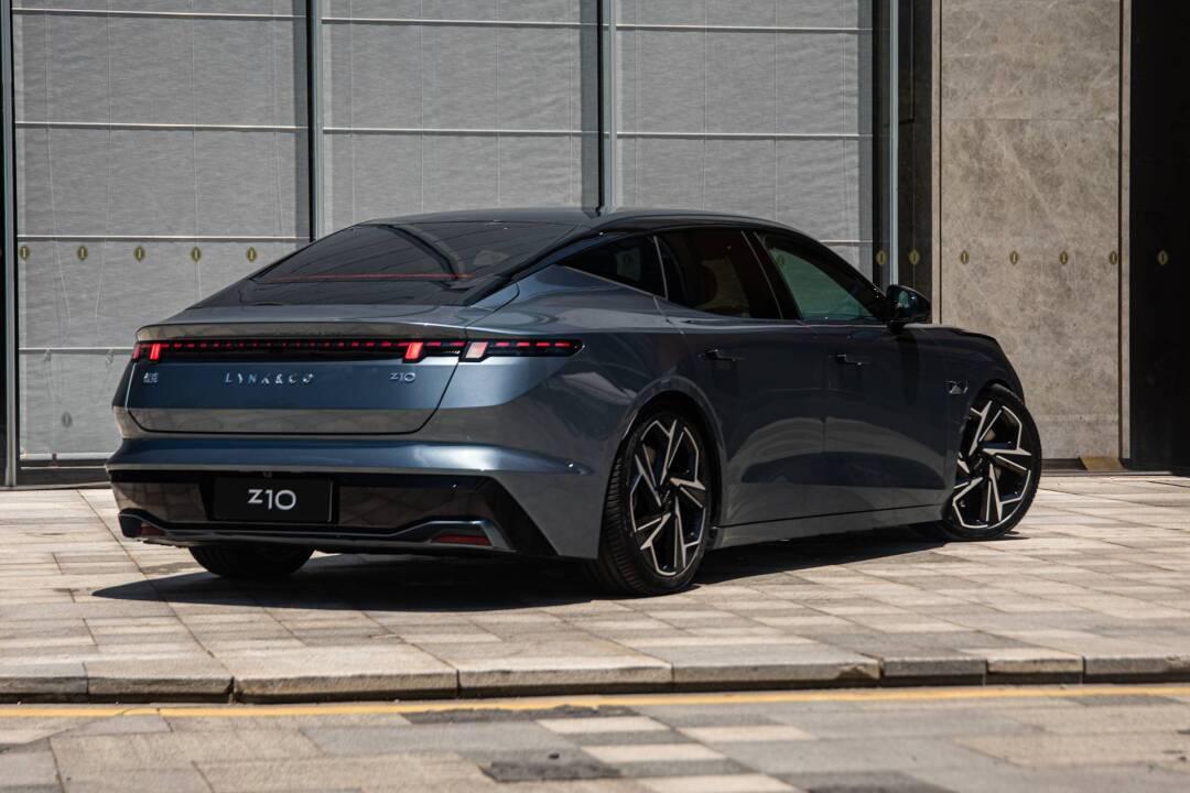领克Z10极夜黑官图发布