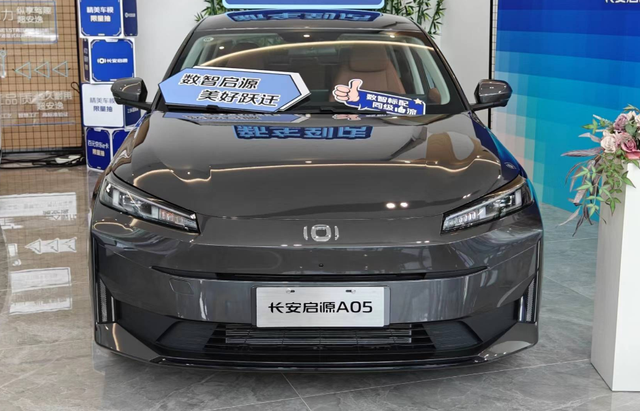 一句话点评7月紧凑型轿车:当比亚迪秦L超越秦Plus,中国车市更像美国