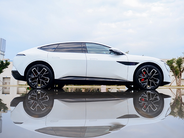 阿维塔012全球首秀 多款新车将密集投放