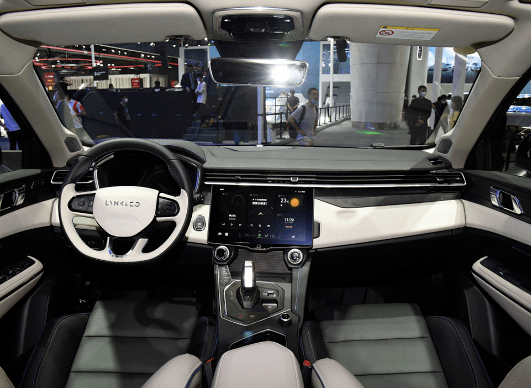 【国际快讯】曝吉利正在欧洲物色工厂选址;领克称不会因关税上涨在欧洲涨价;西班牙转变对华电动车关税态度