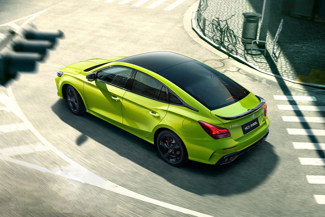 在中东“火药桶”上，如何卖车？