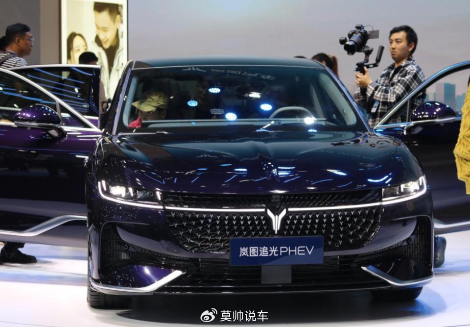 全新2025款星纪元ES纯电上海车展预售