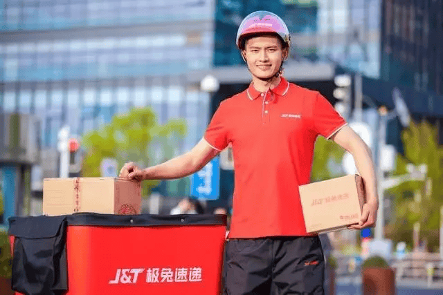 汽车经销商负压前行：上半年五成处于亏损状态，价格战趋缓能否破除盈利困境？