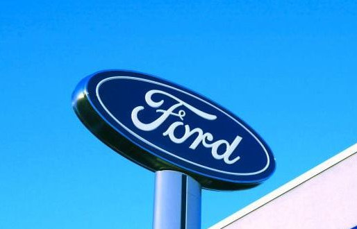 福特汽车为可帮助电动汽车充电的机器人申请专利