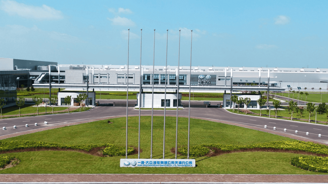 阿维塔携全系阵容亮相重庆车展 累计销量突破15万辆