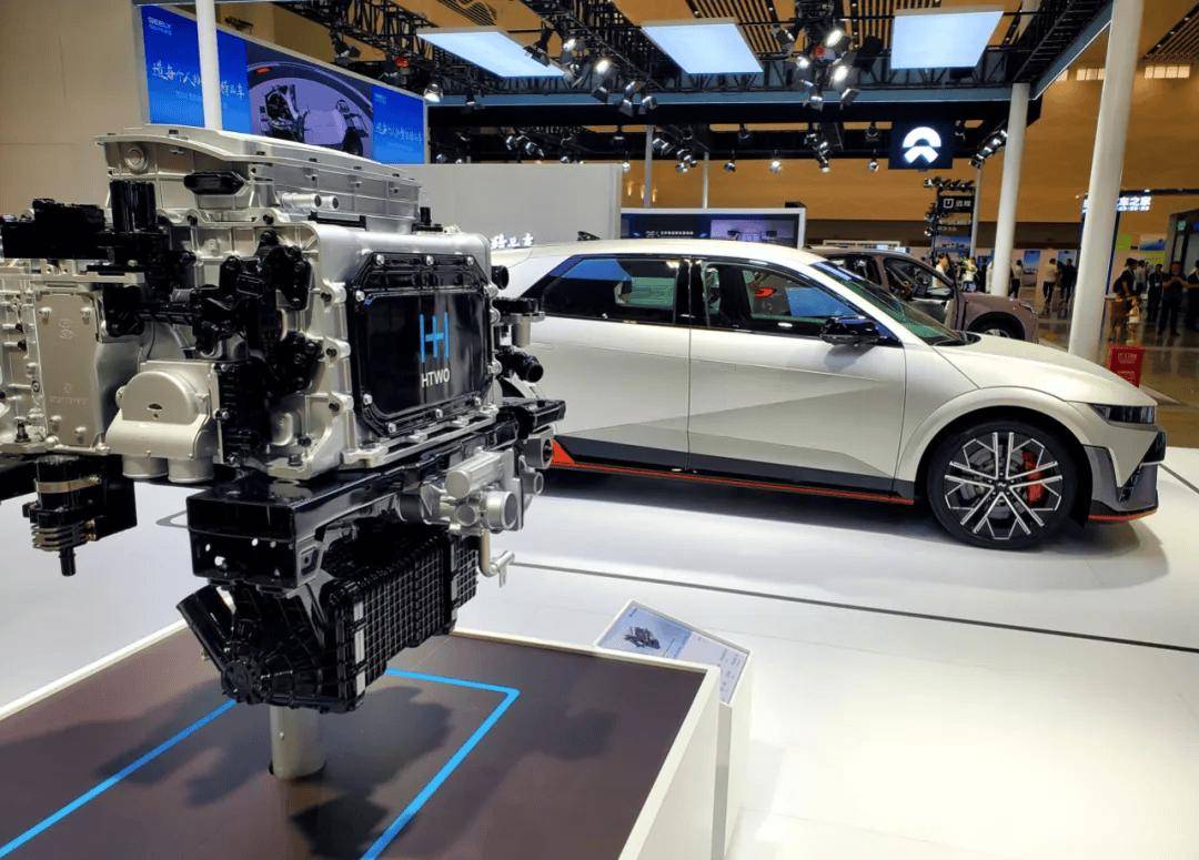 PPE架构打造 曝保时捷CayenneCoupe EV谍照