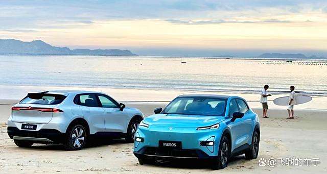 10月将上市 深蓝S05不仅随时能拍照大灯还能放电影