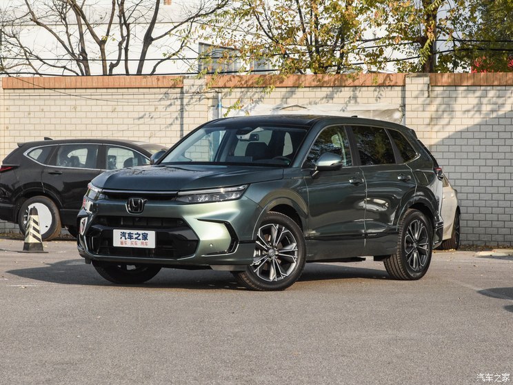 思必驰x全新奔驰纯电CLA：智慧启程，焕新登场