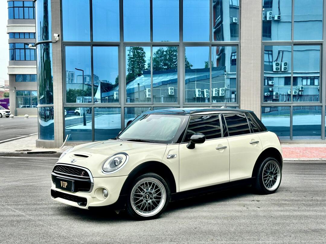 全新MINI Cooper S Convertible官图发布