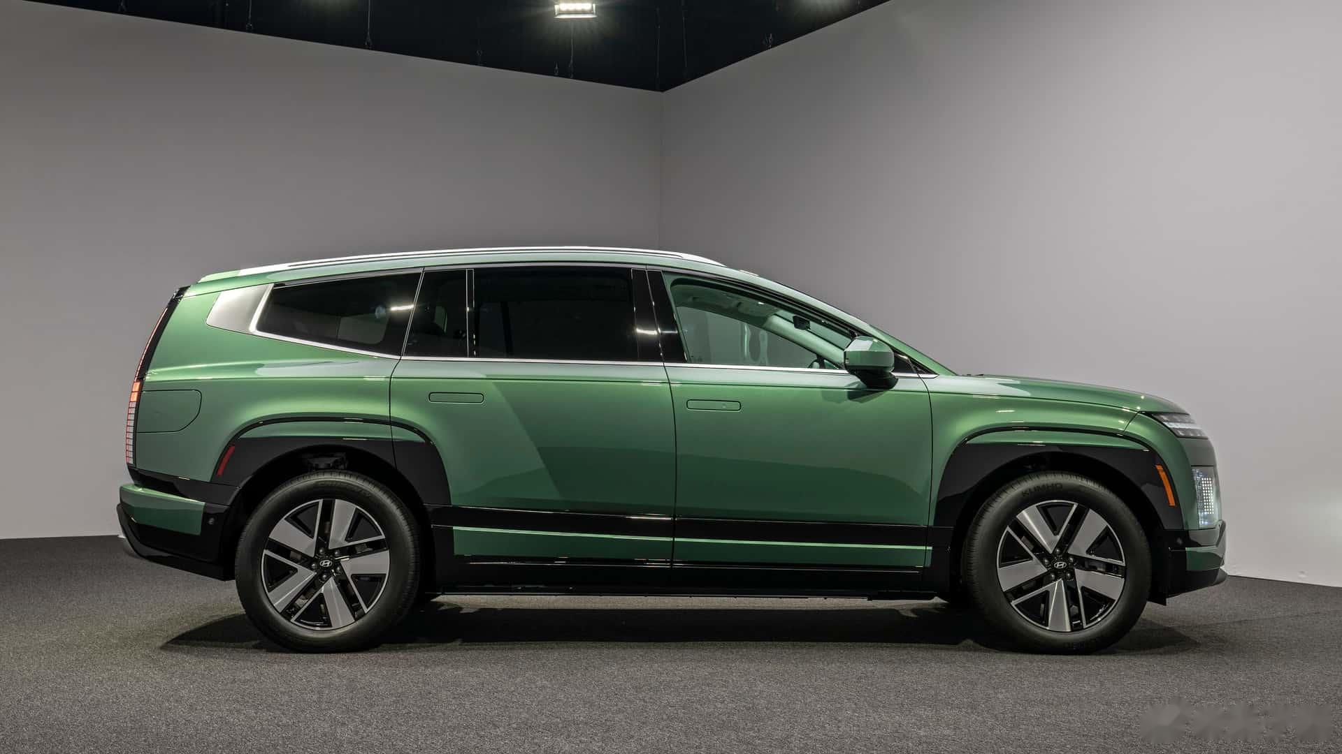 现代汽车发布IONIQ 9大型电动SUV