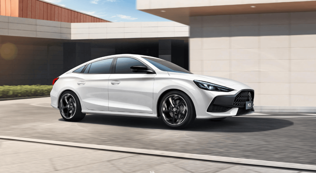 坚持燃油新能源双赛道发力，MG ES5&MG7 2025款亮相广州车展