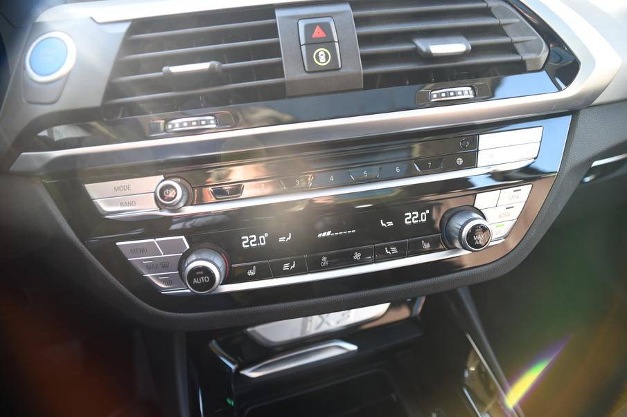 宝马因悬挂转向枢轴缺陷在美国召回2025款X3