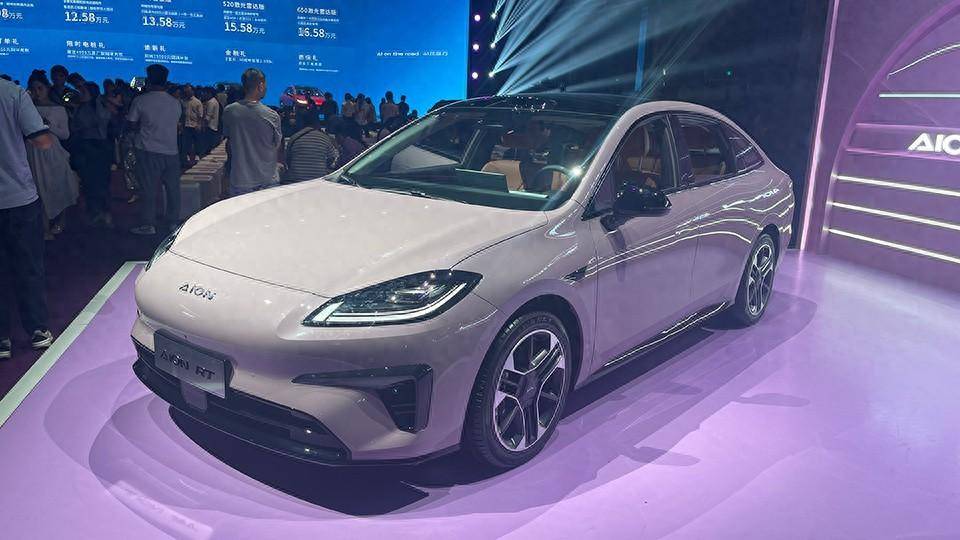 高阶智驾迎消费降级，AION RT和小鹏M03谁更胜一筹？