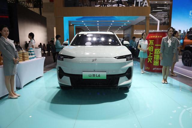 搭载插电混动系统 捷途山海L8谍照曝光