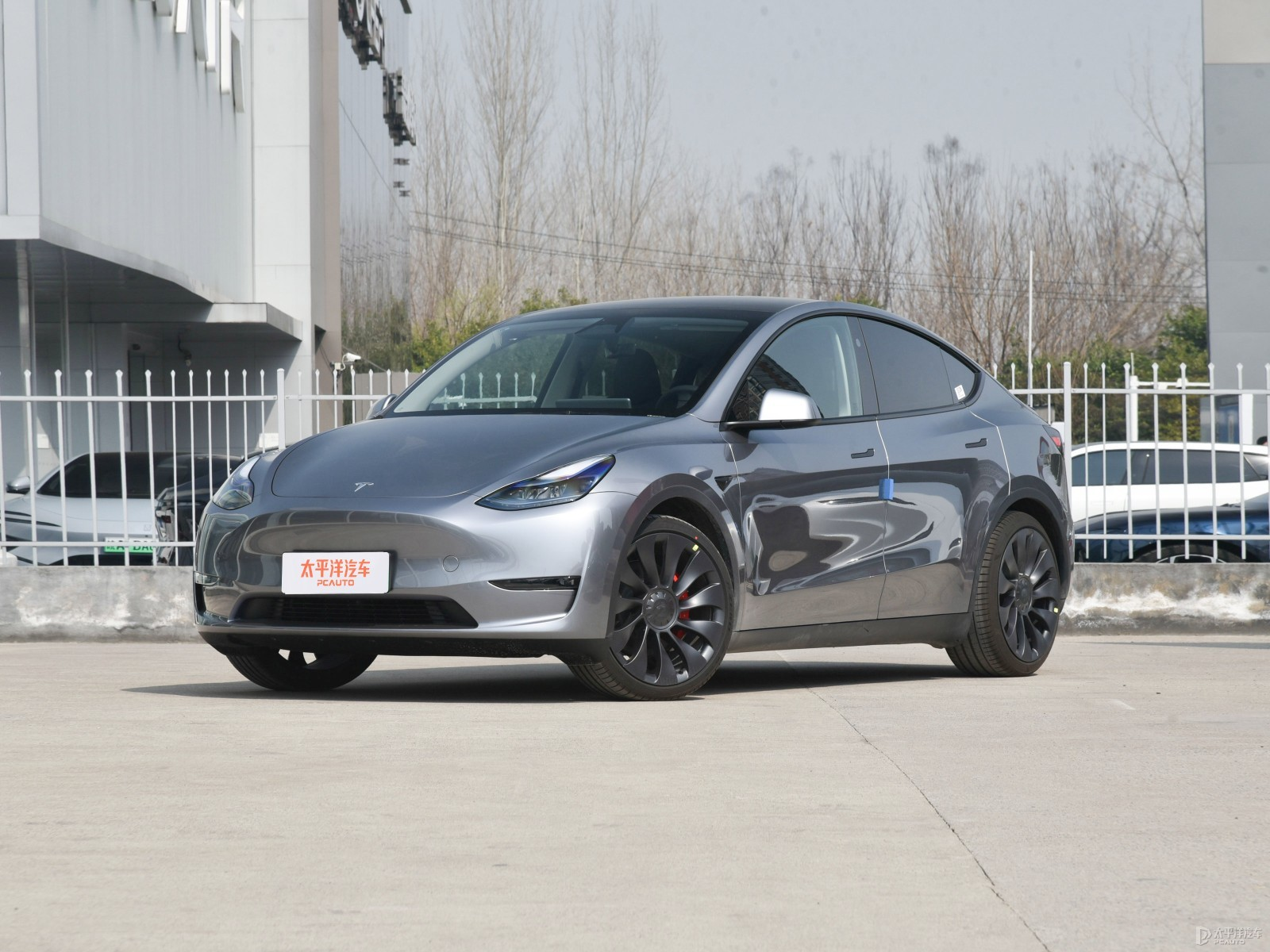 特斯拉因胎压监测系统缺陷在美国召回近70万辆汽车