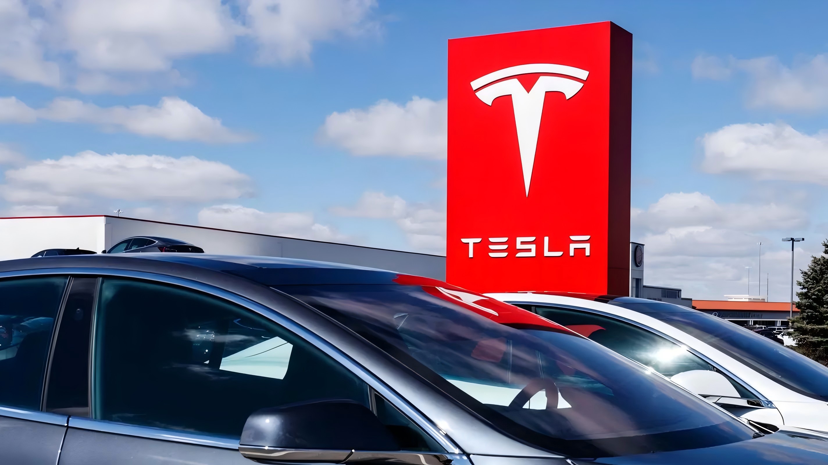 特斯拉因胎压监测系统缺陷在美国召回近70万辆汽车